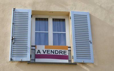 Ma mère veuve veut vendre sa maison : quelles démarches et droits ?